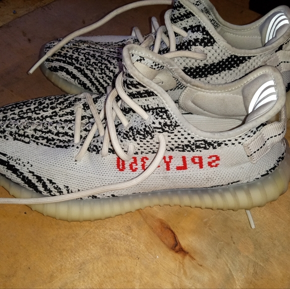 ADIDAS YEEZY BOOST 350 V2 - Picture 3 of 7